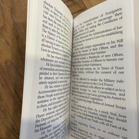 New Pocket "The Constitution of the United States" Paperback Booklet - Picture 8 of 8